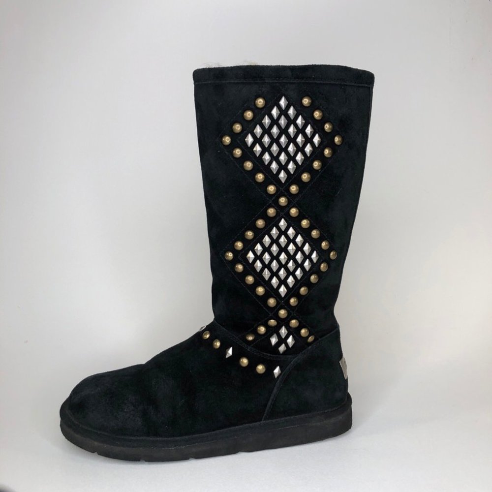 UGG Black Sheepskin Avondale Comfort Boots